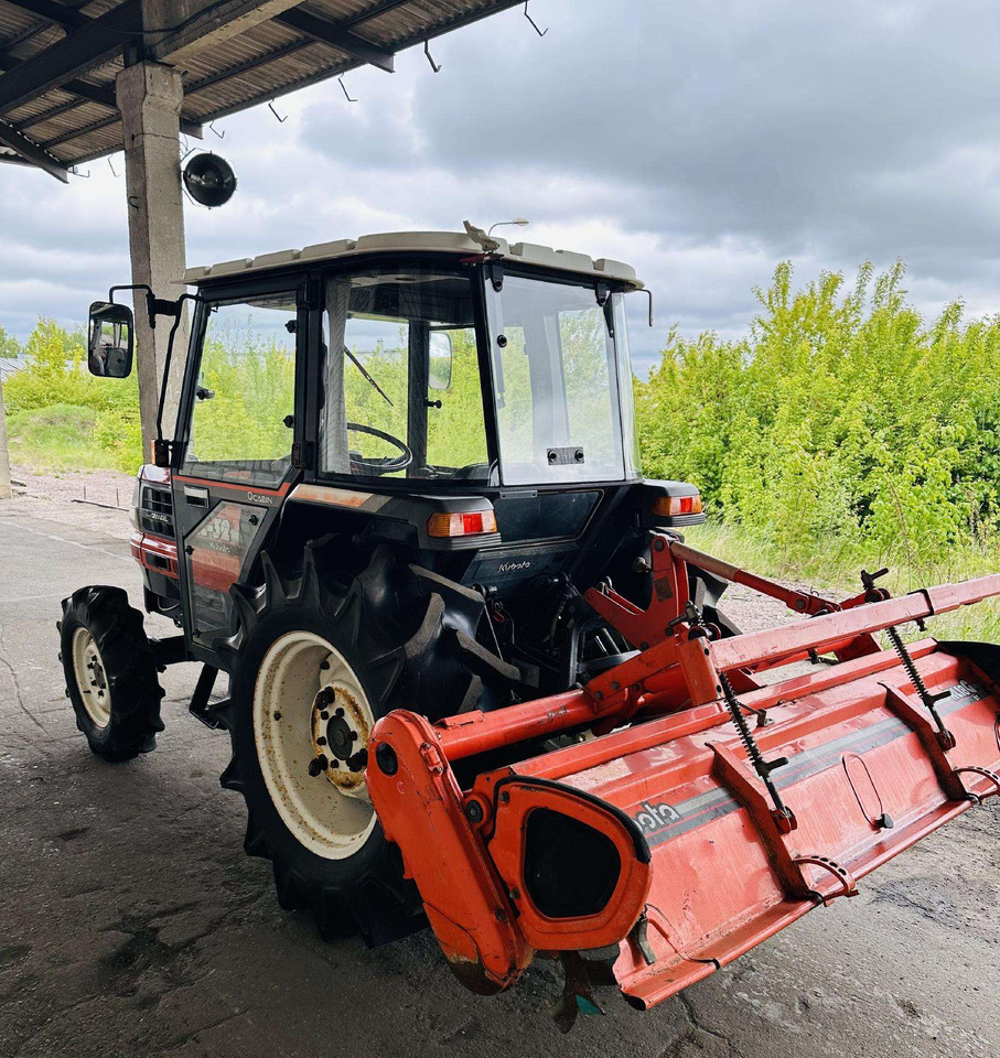 Kubota GL32 - Traktor: slika Kubota GL32 - Traktor Kubota GL32 - Traktor: slika Kubota GL32 - Traktor