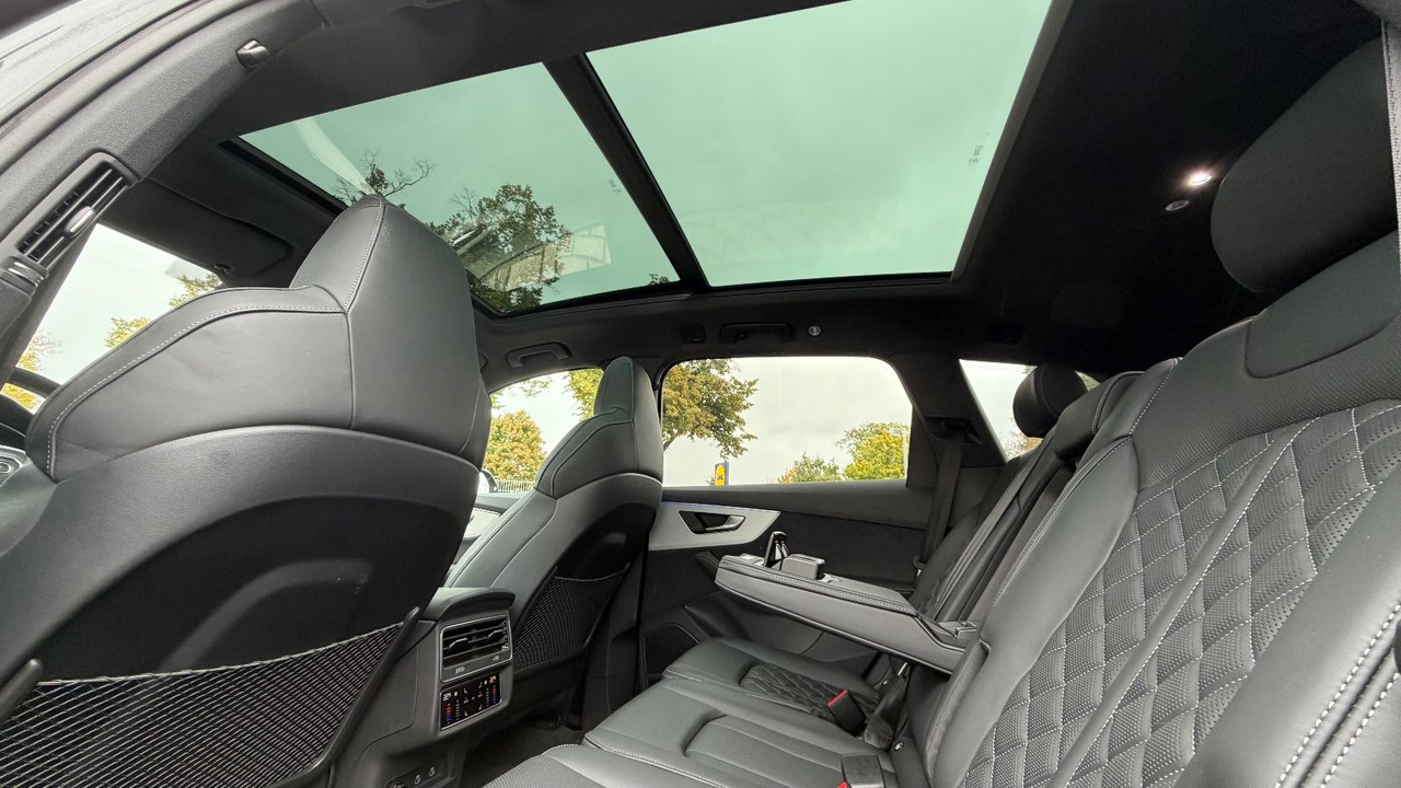 Audi Q7 50 TDI quattro S line 4WS Laser Sitzlüftung - SUV: slika Audi Q7 50 TDI quattro S line 4WS Laser Sitzlüftung - SUV Audi Q7 50 TDI quattro S line 4WS Laser Sitzlüftung - SUV: slika Audi Q7 50 TDI quattro S line 4WS Laser Sitzlüftung - SUV