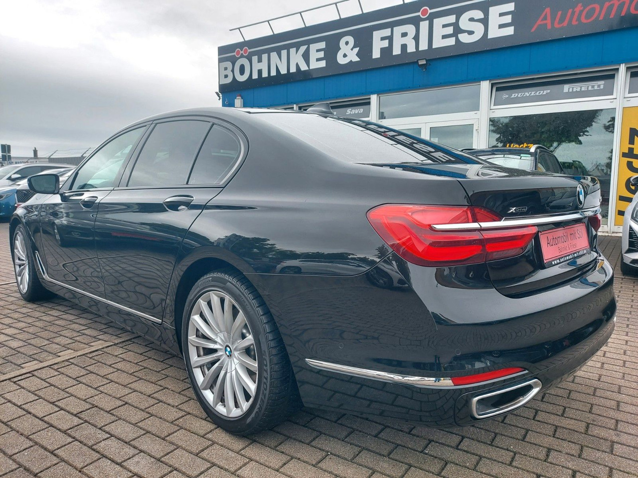 BMW 740 Baureihe 7 Lim 740 d xDrive Glasdach ACC - Limuzina: slika BMW 740 Baureihe 7 Lim 740 d xDrive Glasdach ACC - Limuzina BMW 740 Baureihe 7 Lim 740 d xDrive Glasdach ACC - Limuzina: slika BMW 740 Baureihe 7 Lim 740 d xDrive Glasdach ACC - Limuzina