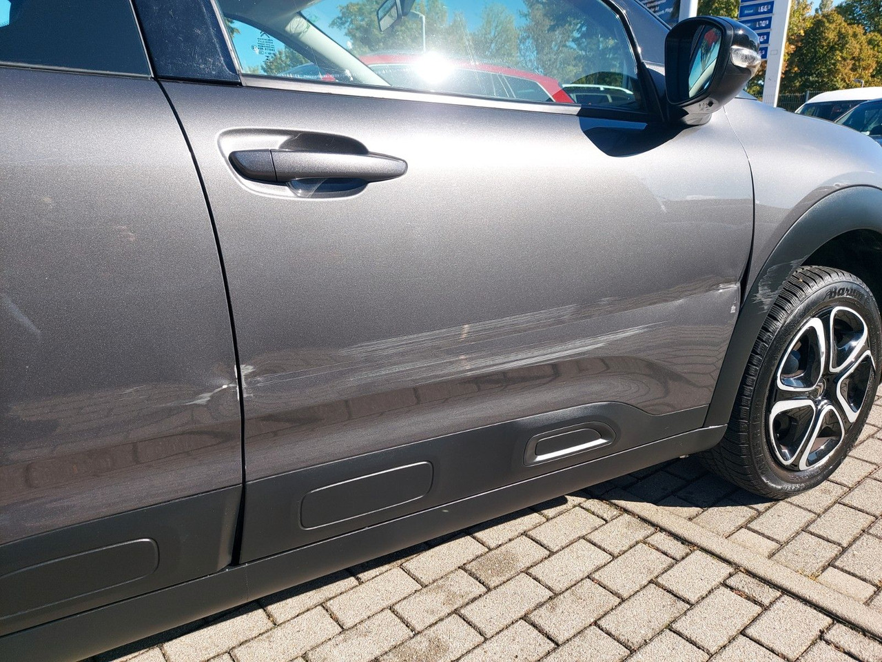 Citroën C4 Cactus Feel DAB Klima Sitzheizung PDC - Limuzina: slika Citroën C4 Cactus Feel DAB Klima Sitzheizung PDC - Limuzina Citroën C4 Cactus Feel DAB Klima Sitzheizung PDC - Limuzina: slika Citroën C4 Cactus Feel DAB Klima Sitzheizung PDC - Limuzina