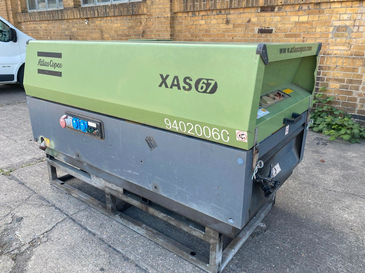 Atlas Copco Air Kompressor XAS67 G6,5 - Drugi strojevi: slika Atlas Copco Air Kompressor XAS67 G6,5 - Drugi strojevi Atlas Copco Air Kompressor XAS67 G6,5 - Drugi strojevi: slika Atlas Copco Air Kompressor XAS67 G6,5 - Drugi strojevi