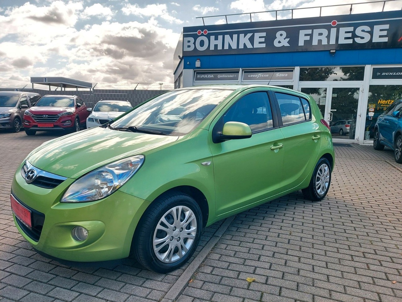 Hyundai i20 Klima USB 5 Türen - Automobil: slika Hyundai i20 Klima USB 5 Türen - Automobil Hyundai i20 Klima USB 5 Türen - Automobil: slika Hyundai i20 Klima USB 5 Türen - Automobil