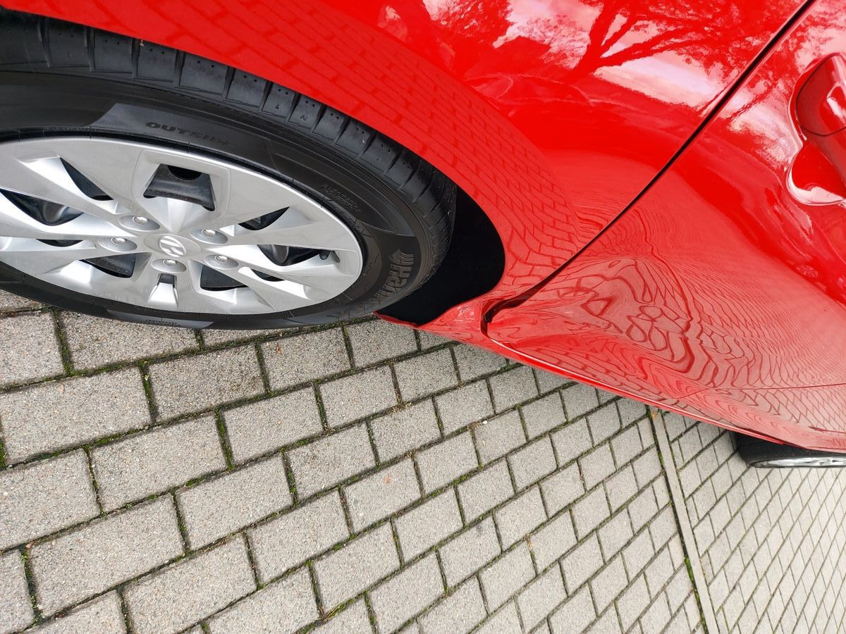 Hyundai i30 cw Pure Klima Spurasssist 8x Räder - Karavan: slika Hyundai i30 cw Pure Klima Spurasssist 8x Räder - Karavan Hyundai i30 cw Pure Klima Spurasssist 8x Räder - Karavan: slika Hyundai i30 cw Pure Klima Spurasssist 8x Räder - Karavan