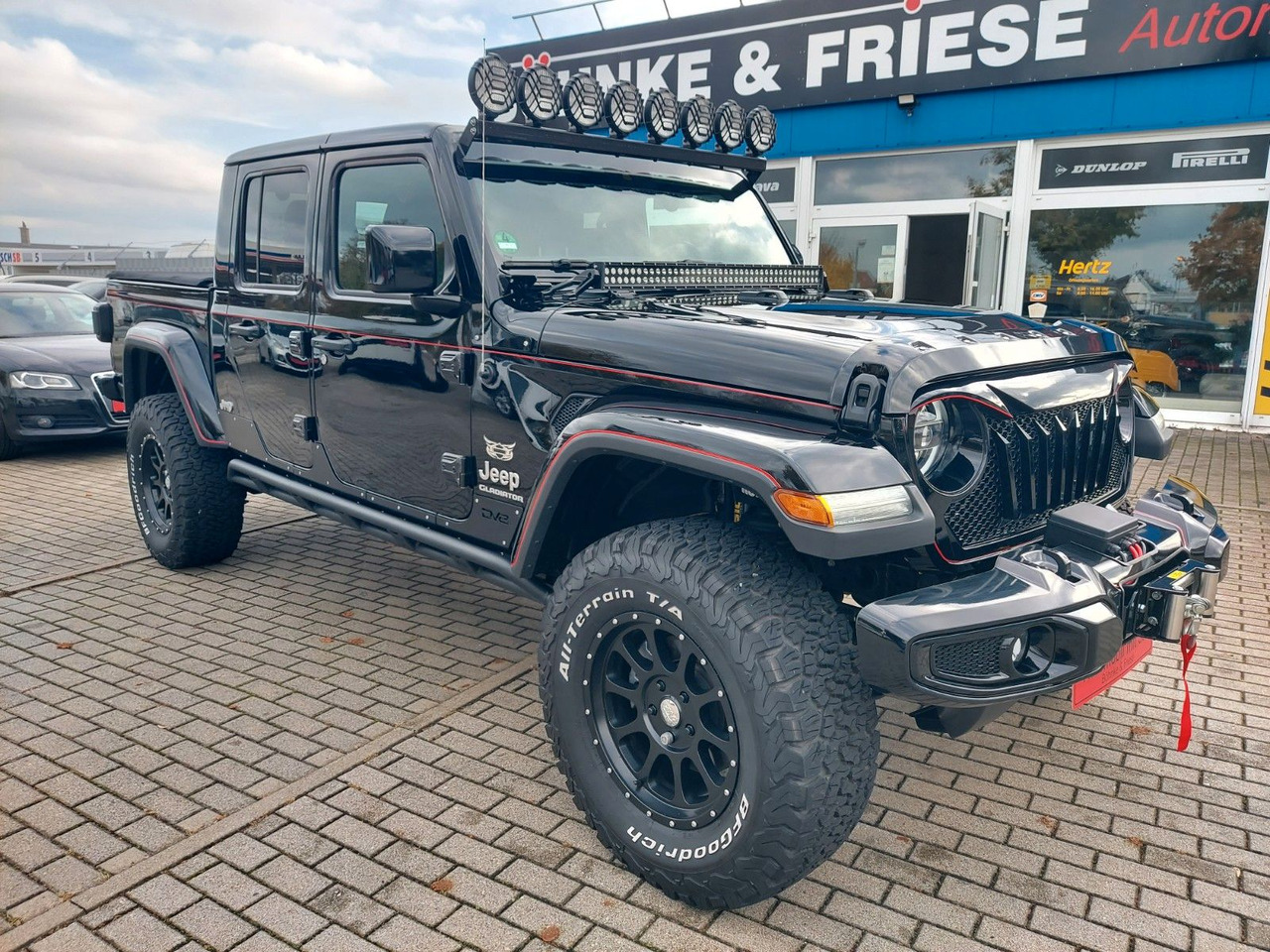 Jeep Gladiator 3.6l Overland Automatik Dualsport ACC - SUV: slika Jeep Gladiator 3.6l Overland Automatik Dualsport ACC - SUV Jeep Gladiator 3.6l Overland Automatik Dualsport ACC - SUV: slika Jeep Gladiator 3.6l Overland Automatik Dualsport ACC - SUV