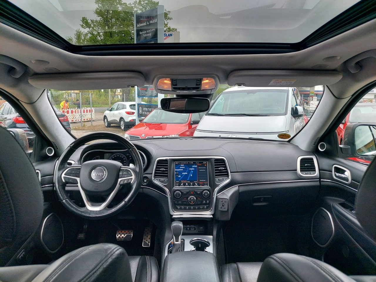 Jeep Grand Cherokee 3.0 CRD Summit LEDER LED Pano 4x4 - SUV: slika Jeep Grand Cherokee 3.0 CRD Summit LEDER LED Pano 4x4 - SUV Jeep Grand Cherokee 3.0 CRD Summit LEDER LED Pano 4x4 - SUV: slika Jeep Grand Cherokee 3.0 CRD Summit LEDER LED Pano 4x4 - SUV
