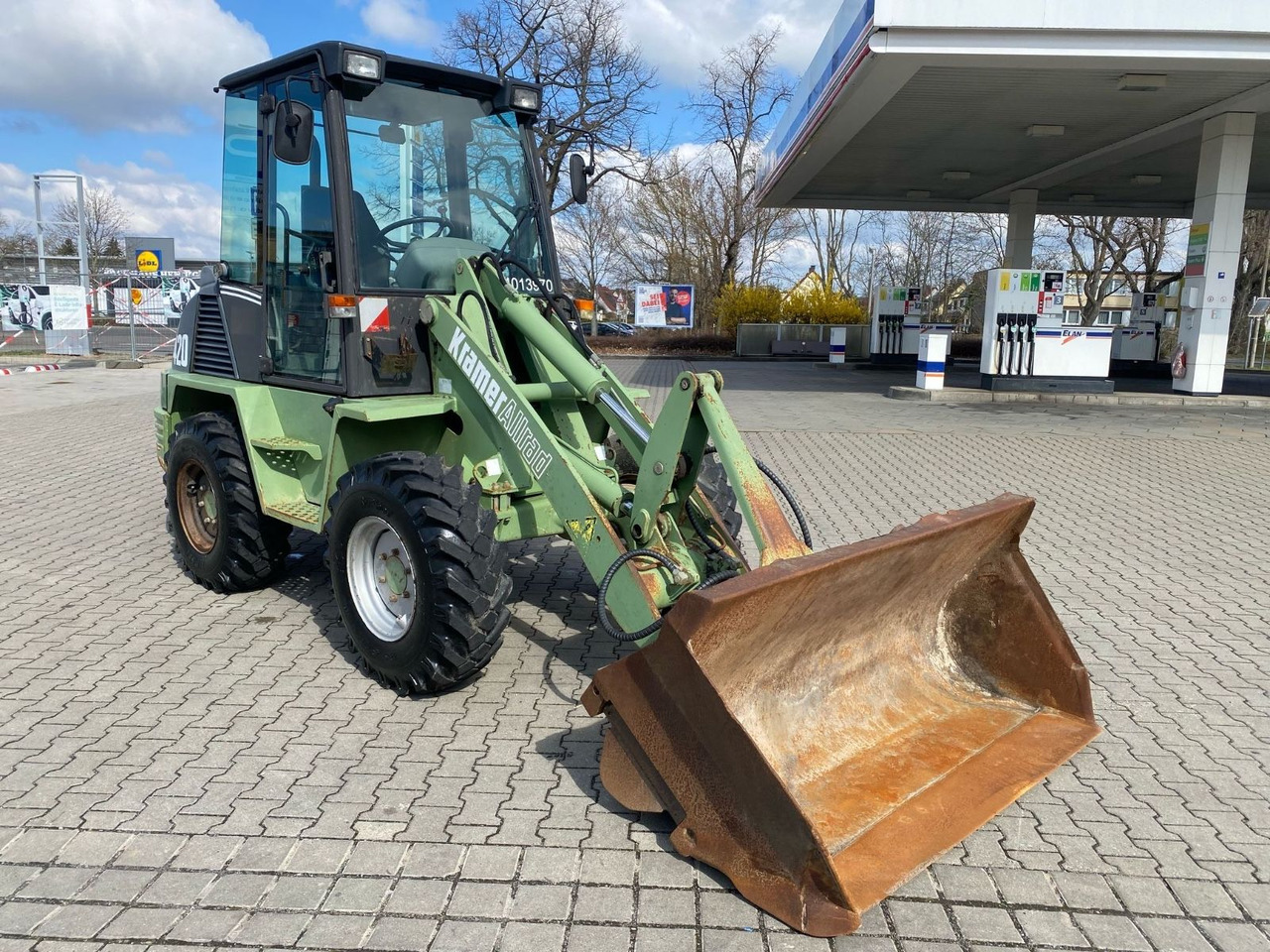 Kramer KRAMER Allrad 420 GABEL + SCHAUFEL - Utovarivač na kotačima: slika Kramer KRAMER Allrad 420 GABEL + SCHAUFEL - Utovarivač na kotačima Kramer KRAMER Allrad 420 GABEL + SCHAUFEL - Utovarivač na kotačima: slika Kramer KRAMER Allrad 420 GABEL + SCHAUFEL - Utovarivač na kotačima