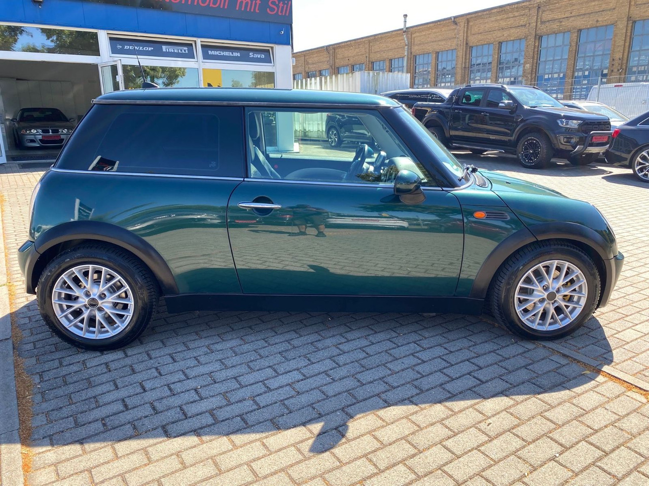 MINI COOPER Mini Cooper Klima Teilleder Alu PDC - Automobil: slika MINI COOPER Mini Cooper Klima Teilleder Alu PDC - Automobil MINI COOPER Mini Cooper Klima Teilleder Alu PDC - Automobil: slika MINI COOPER Mini Cooper Klima Teilleder Alu PDC - Automobil