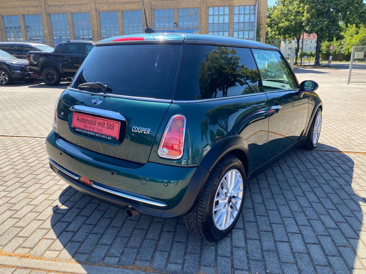 MINI COOPER Mini Cooper Klima Teilleder Alu PDC - Automobil: slika MINI COOPER Mini Cooper Klima Teilleder Alu PDC - Automobil MINI COOPER Mini Cooper Klima Teilleder Alu PDC - Automobil: slika MINI COOPER Mini Cooper Klima Teilleder Alu PDC - Automobil
