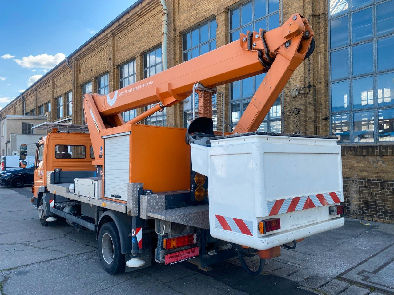 Mercedes-Benz ATEGO WUMAG ELEVANT WT230 23m TÜV - Podizna platforma montirana na kamion: slika Mercedes-Benz ATEGO WUMAG ELEVANT WT230 23m TÜV - Podizna platforma montirana na kamion Mercedes-Benz ATEGO WUMAG ELEVANT WT230 23m TÜV - Podizna platforma montirana na kamion: slika Mercedes-Benz ATEGO WUMAG ELEVANT WT230 23m TÜV - Podizna platforma montirana na kamion