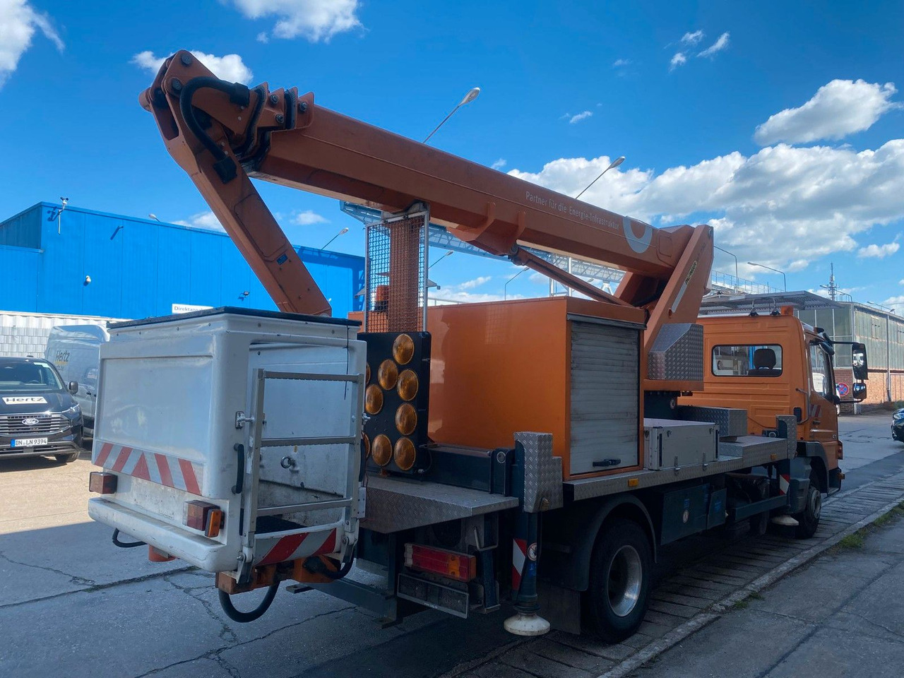 Mercedes-Benz ATEGO WUMAG ELEVANT WT230 23m TÜV - Podizna platforma montirana na kamion: slika Mercedes-Benz ATEGO WUMAG ELEVANT WT230 23m TÜV - Podizna platforma montirana na kamion Mercedes-Benz ATEGO WUMAG ELEVANT WT230 23m TÜV - Podizna platforma montirana na kamion: slika Mercedes-Benz ATEGO WUMAG ELEVANT WT230 23m TÜV - Podizna platforma montirana na kamion