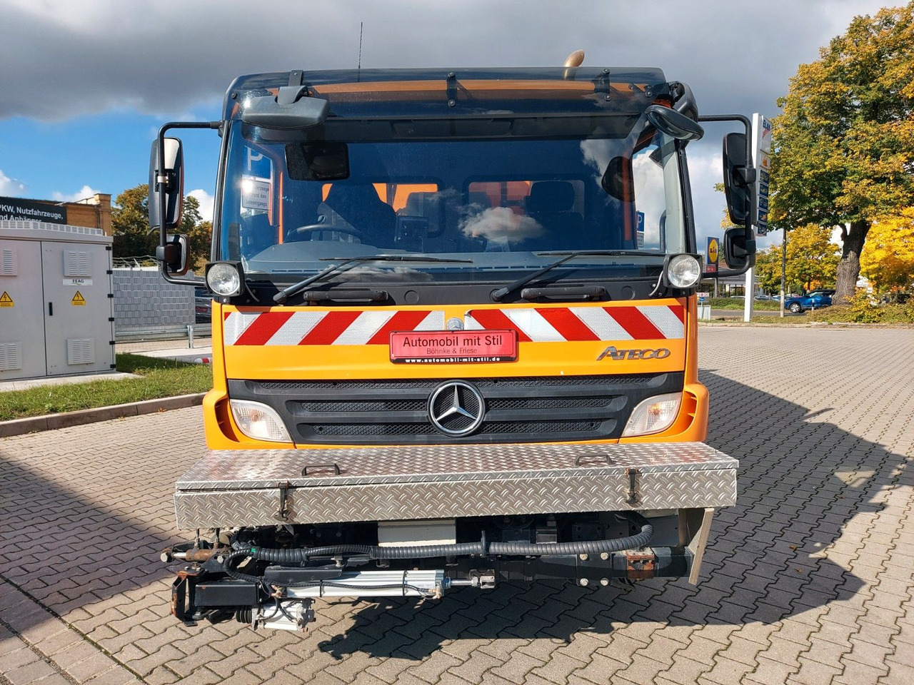Mercedes-Benz Atego 2 6-Zyl. 4x2 1324 Schmidt SK 600 Klima - Cestovna čistilica: slika Mercedes-Benz Atego 2 6-Zyl. 4x2 1324 Schmidt SK 600 Klima - Cestovna čistilica Mercedes-Benz Atego 2 6-Zyl. 4x2 1324 Schmidt SK 600 Klima - Cestovna čistilica: slika Mercedes-Benz Atego 2 6-Zyl. 4x2 1324 Schmidt SK 600 Klima - Cestovna čistilica
