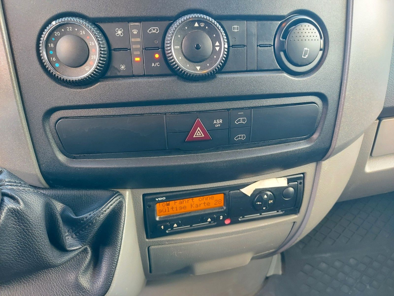 Mercedes-Benz Sprinter II Kasten 516 5T KLIMA AHK MAXI - Furgon: slika Mercedes-Benz Sprinter II Kasten 516 5T KLIMA AHK MAXI - Furgon Mercedes-Benz Sprinter II Kasten 516 5T KLIMA AHK MAXI - Furgon: slika Mercedes-Benz Sprinter II Kasten 516 5T KLIMA AHK MAXI - Furgon