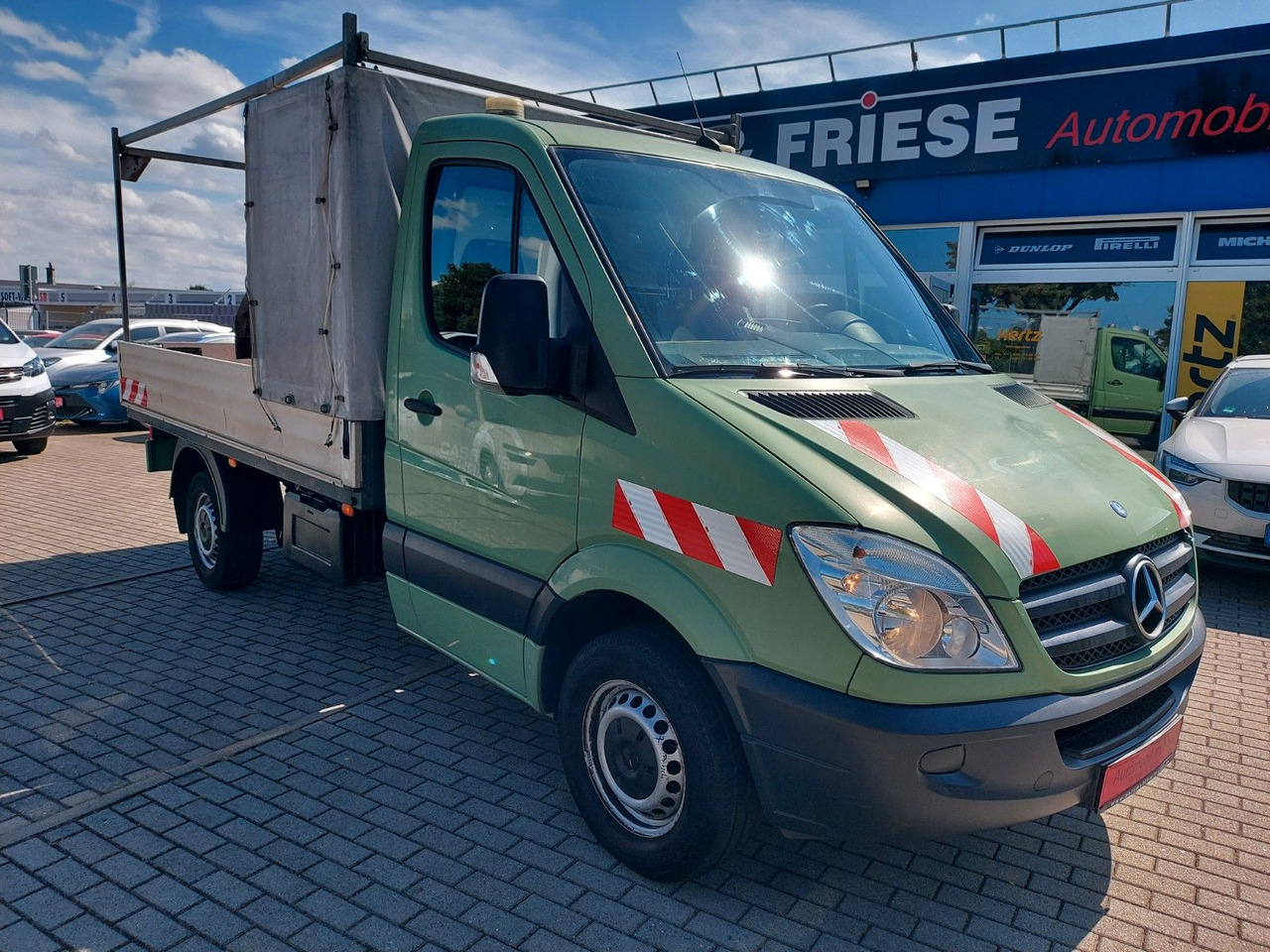 Mercedes-Benz Sprinter II Pritsche 316 Pritsche Klima Sandheiz - Dostavno vozilo s ceradom: slika Mercedes-Benz Sprinter II Pritsche 316 Pritsche Klima Sandheiz - Dostavno vozilo s ceradom Mercedes-Benz Sprinter II Pritsche 316 Pritsche Klima Sandheiz - Dostavno vozilo s ceradom: slika Mercedes-Benz Sprinter II Pritsche 316 Pritsche Klima Sandheiz - Dostavno vozilo s ceradom
