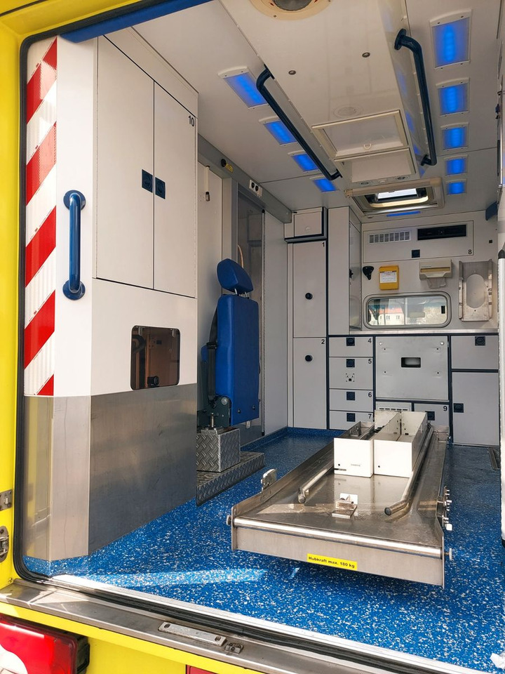 Novi Vozilo hitne pomoći Mercedes-Benz Sprinter II Pritsche 516 Autom. RTW Ambulance: slika Novi Vozilo hitne pomoći Mercedes-Benz Sprinter II Pritsche 516 Autom. RTW Ambulance