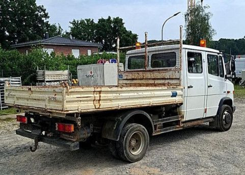 Mercedes-Benz VARIO 816D DOKA MEILER DREISEITENKIPPER - Mali kamion kiper, Dostavno vozilo s dvostrukom kabinom: slika Mercedes-Benz VARIO 816D DOKA MEILER DREISEITENKIPPER - Mali kamion kiper, Dostavno vozilo s dvostrukom kabinom Mercedes-Benz VARIO 816D DOKA MEILER DREISEITENKIPPER - Mali kamion kiper, Dostavno vozilo s dvostrukom kabinom: slika Mercedes-Benz VARIO 816D DOKA MEILER DREISEITENKIPPER - Mali kamion kiper, Dostavno vozilo s dvostrukom kabinom