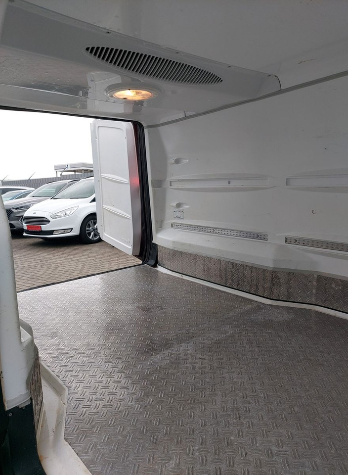 Mercedes-Benz Vito 116 CDI Lang Kühler Cooler KERSTNER 220V - Dostavno vozilo hladnjača: slika Mercedes-Benz Vito 116 CDI Lang Kühler Cooler KERSTNER 220V - Dostavno vozilo hladnjača Mercedes-Benz Vito 116 CDI Lang Kühler Cooler KERSTNER 220V - Dostavno vozilo hladnjača: slika Mercedes-Benz Vito 116 CDI Lang Kühler Cooler KERSTNER 220V - Dostavno vozilo hladnjača