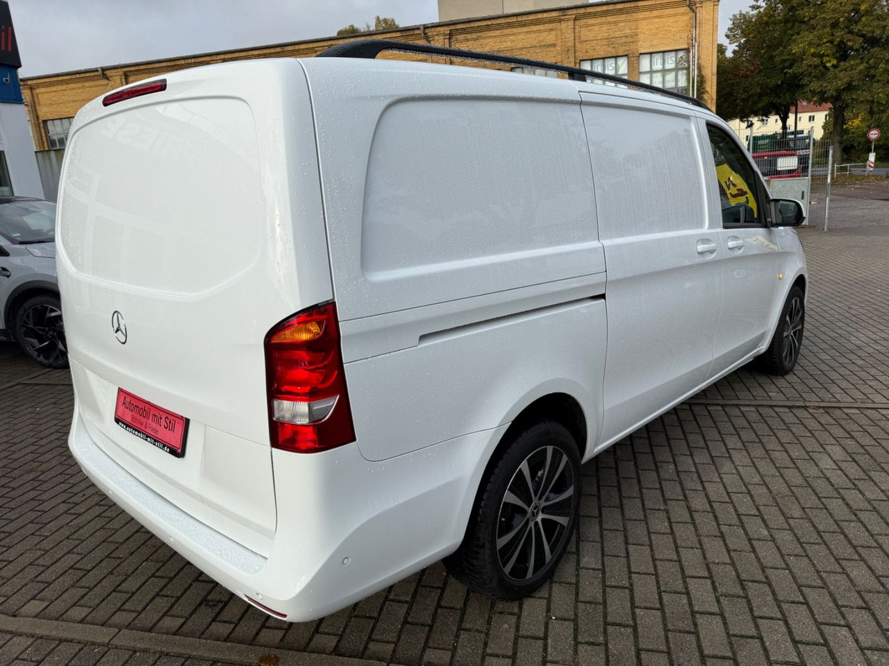 Mercedes-Benz Vito Kasten 114 CDI RWD lang KLIMA NAVI KAMERA P - Putnički kombi: slika Mercedes-Benz Vito Kasten 114 CDI RWD lang KLIMA NAVI KAMERA P - Putnički kombi Mercedes-Benz Vito Kasten 114 CDI RWD lang KLIMA NAVI KAMERA P - Putnički kombi: slika Mercedes-Benz Vito Kasten 114 CDI RWD lang KLIMA NAVI KAMERA P - Putnički kombi