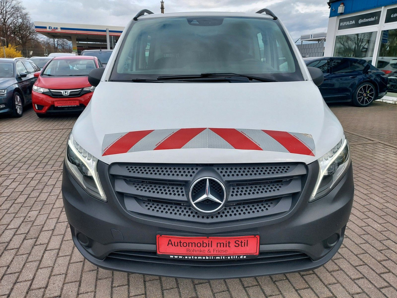Putnički kombi Mercedes-Benz Vito Mixto 114 CDI 4x4 Extralang 5 Sitze LED: slika Putnički kombi Mercedes-Benz Vito Mixto 114 CDI 4x4 Extralang 5 Sitze LED Putnički kombi Mercedes-Benz Vito Mixto 114 CDI 4x4 Extralang 5 Sitze LED: slika Putnički kombi Mercedes-Benz Vito Mixto 114 CDI 4x4 Extralang 5 Sitze LED
