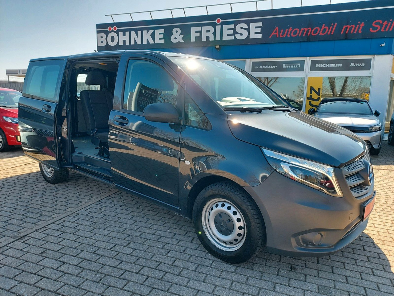 Mercedes-Benz Vito Mixto 116CDI Lang Autom. LED 6 SITZE KAMERA - Putnički kombi: slika Mercedes-Benz Vito Mixto 116CDI Lang Autom. LED 6 SITZE KAMERA - Putnički kombi Mercedes-Benz Vito Mixto 116CDI Lang Autom. LED 6 SITZE KAMERA - Putnički kombi: slika Mercedes-Benz Vito Mixto 116CDI Lang Autom. LED 6 SITZE KAMERA - Putnički kombi