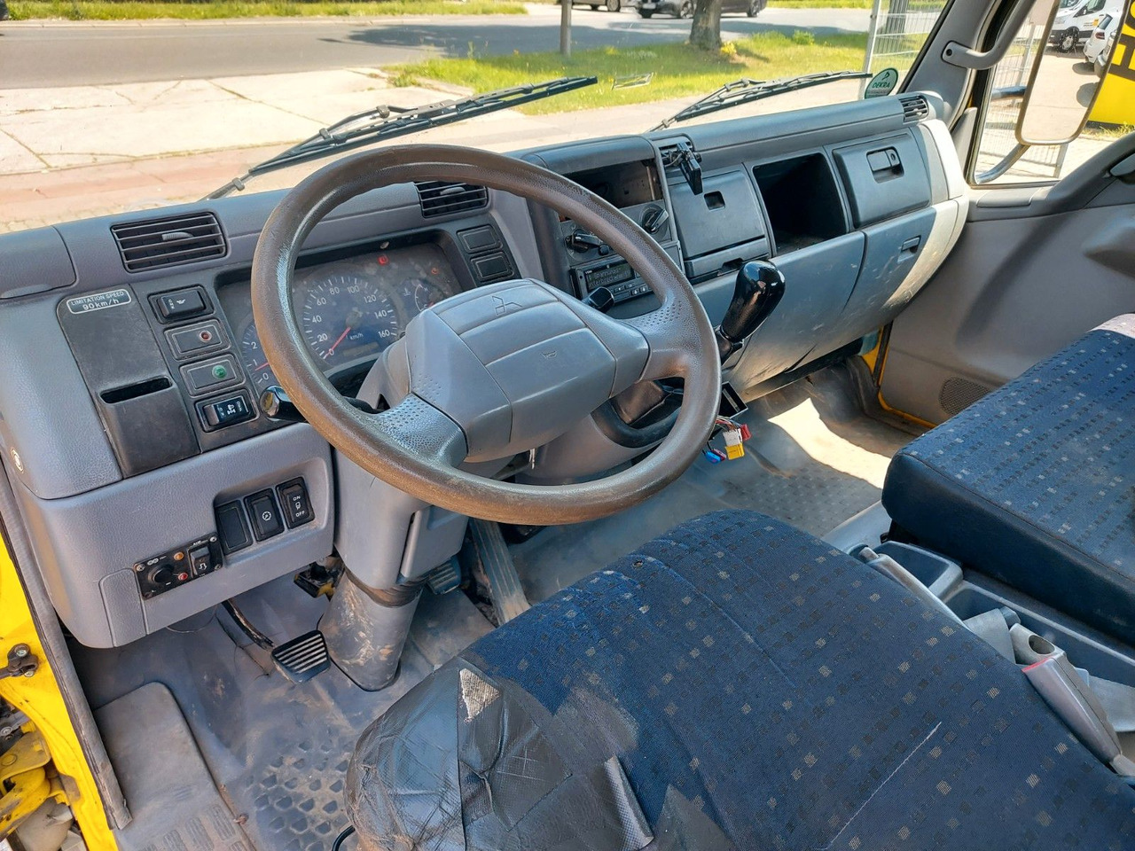 Utovarivač s proklizavajućim upravljanjem Mitsubishi Canter 7C18 Absetzer Kipper Meier Ratio 4500kg: slika Utovarivač s proklizavajućim upravljanjem Mitsubishi Canter 7C18 Absetzer Kipper Meier Ratio 4500kg