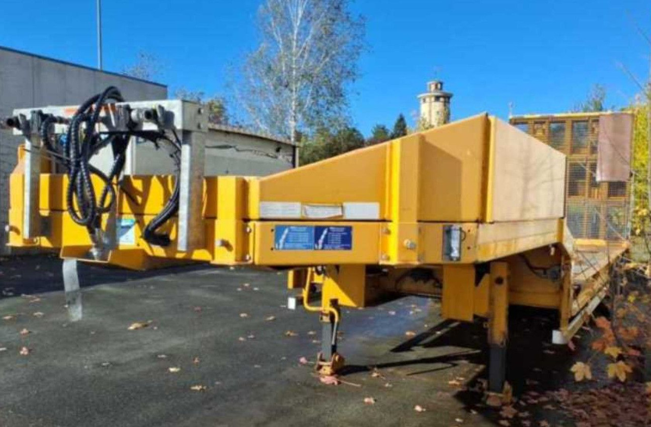 Müller-Mitteltal TS3 PROFI 30.0 - Poluprikolica s niskim utovarivačem: slika Müller-Mitteltal TS3 PROFI 30.0 - Poluprikolica s niskim utovarivačem Müller-Mitteltal TS3 PROFI 30.0 - Poluprikolica s niskim utovarivačem: slika Müller-Mitteltal TS3 PROFI 30.0 - Poluprikolica s niskim utovarivačem