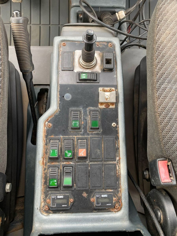 Mali kamion kiper, Dostavno vozilo s dvostrukom kabinom Multicar MULTICAR M30 DOKA 4X4 ALLRAD DREIS. KIPPER ZACHO: slika Mali kamion kiper, Dostavno vozilo s dvostrukom kabinom Multicar MULTICAR M30 DOKA 4X4 ALLRAD DREIS. KIPPER ZACHO