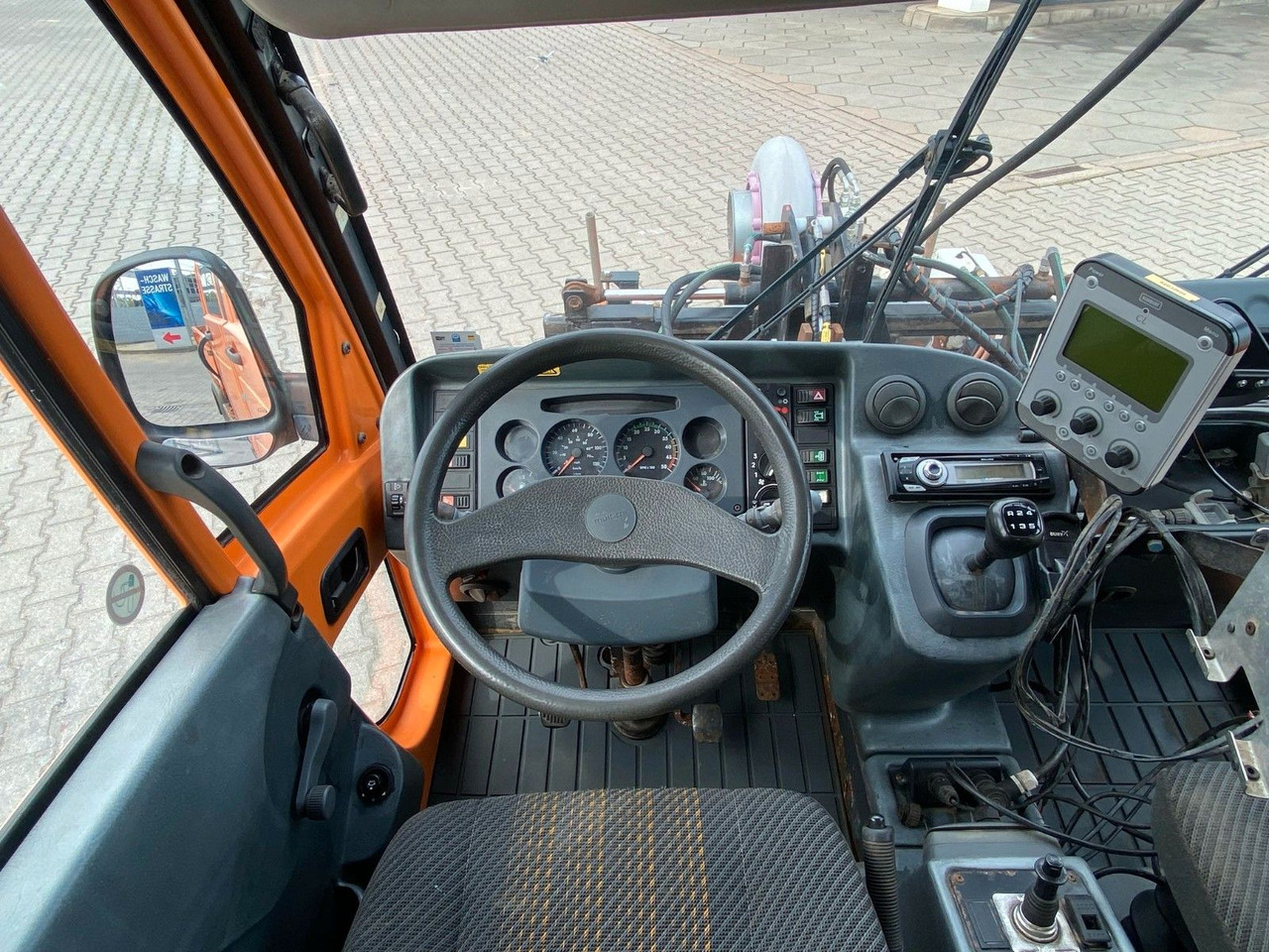 Mali kamion kiper, Dostavno vozilo s dvostrukom kabinom Multicar MULTICAR M30 DOKA 4X4 ALLRAD DREIS. KIPPER ZACHO: slika Mali kamion kiper, Dostavno vozilo s dvostrukom kabinom Multicar MULTICAR M30 DOKA 4X4 ALLRAD DREIS. KIPPER ZACHO