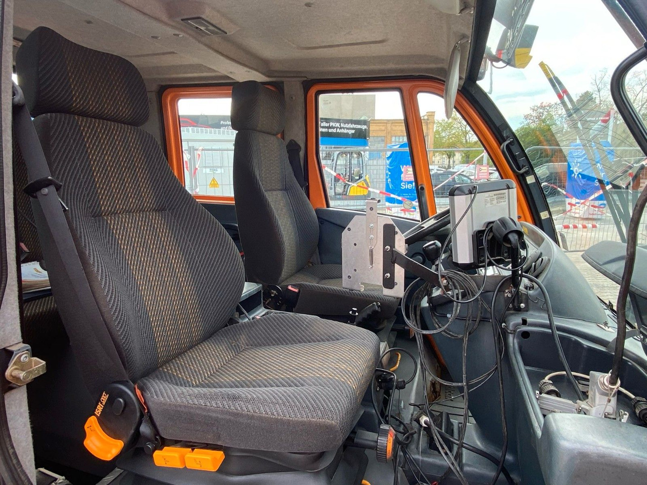 Mali kamion kiper, Dostavno vozilo s dvostrukom kabinom Multicar MULTICAR M30 DOKA 4X4 ALLRAD DREIS. KIPPER ZACHO: slika Mali kamion kiper, Dostavno vozilo s dvostrukom kabinom Multicar MULTICAR M30 DOKA 4X4 ALLRAD DREIS. KIPPER ZACHO