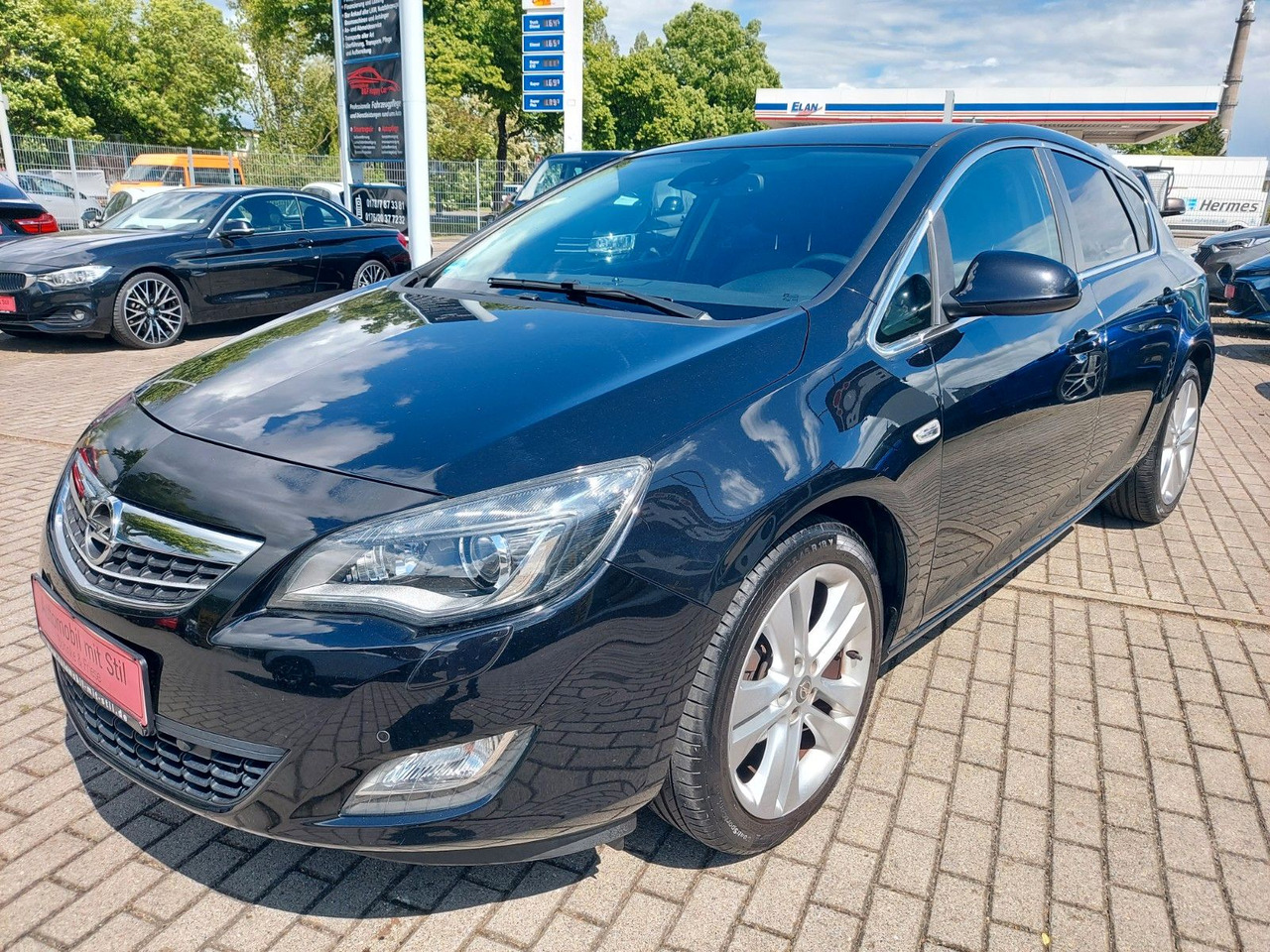 Opel Astra J Lim. 5-trg. Innovation Xenon Navi Sitzhe - Limuzina: slika Opel Astra J Lim. 5-trg. Innovation Xenon Navi Sitzhe - Limuzina Opel Astra J Lim. 5-trg. Innovation Xenon Navi Sitzhe - Limuzina: slika Opel Astra J Lim. 5-trg. Innovation Xenon Navi Sitzhe - Limuzina