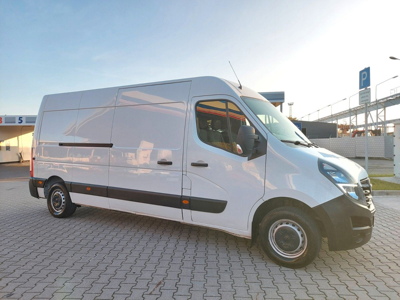 Putnički kombi Opel Movano B Kasten Kombi HKa L3H2 3,5t: slika Putnički kombi Opel Movano B Kasten Kombi HKa L3H2 3,5t