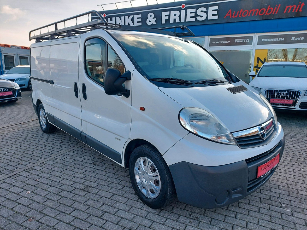 Opel Vivaro Kasten Kombi L2H1 2,9t Klima - Putnički kombi: slika Opel Vivaro Kasten Kombi L2H1 2,9t Klima - Putnički kombi Opel Vivaro Kasten Kombi L2H1 2,9t Klima - Putnički kombi: slika Opel Vivaro Kasten Kombi L2H1 2,9t Klima - Putnički kombi