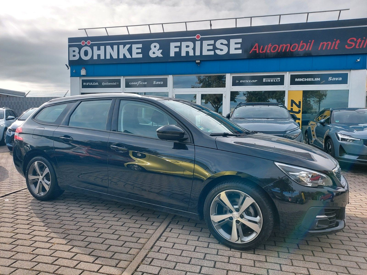 Peugeot 308 SW Active Business Panorama DAB Navi LED - Karavan: slika Peugeot 308 SW Active Business Panorama DAB Navi LED - Karavan Peugeot 308 SW Active Business Panorama DAB Navi LED - Karavan: slika Peugeot 308 SW Active Business Panorama DAB Navi LED - Karavan