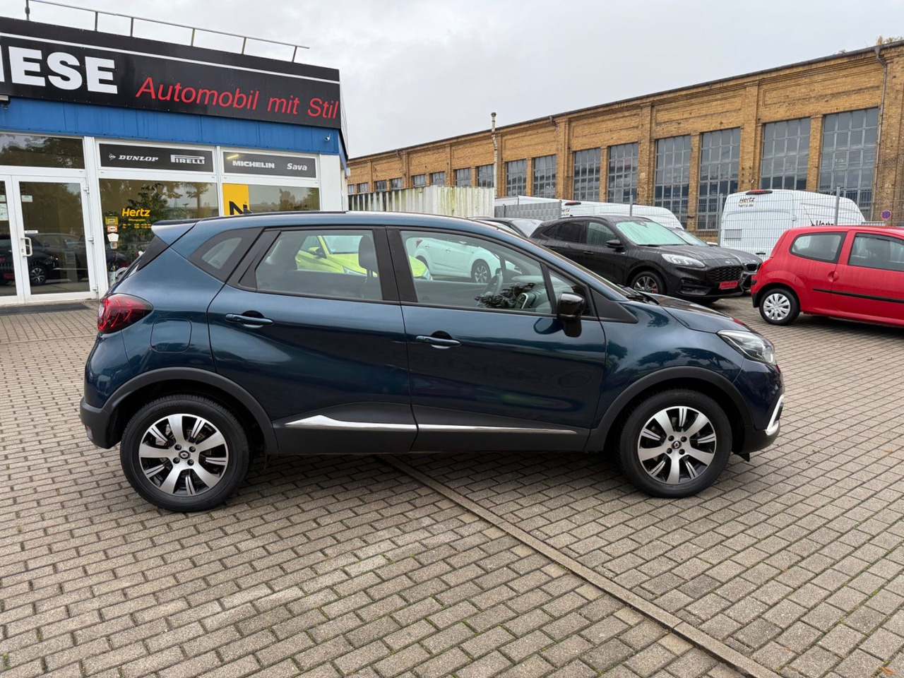 Renault Captur Intens Energy Automatik - SUV: slika Renault Captur Intens Energy Automatik - SUV Renault Captur Intens Energy Automatik - SUV: slika Renault Captur Intens Energy Automatik - SUV