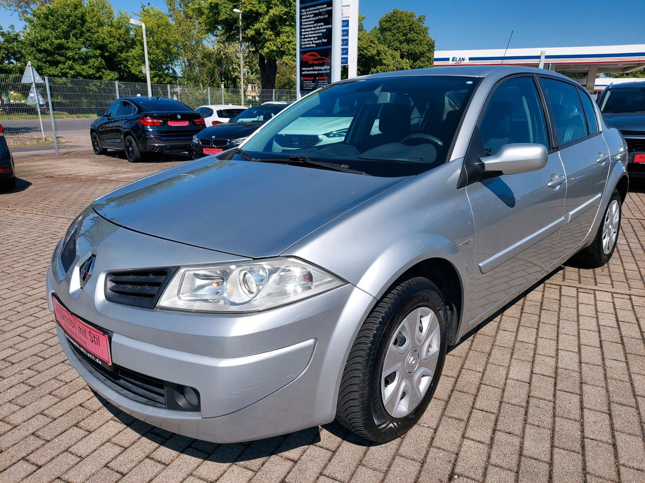 Renault Megane II Classic Lim. Avantage Klima Allwetter - Limuzina: slika Renault Megane II Classic Lim. Avantage Klima Allwetter - Limuzina Renault Megane II Classic Lim. Avantage Klima Allwetter - Limuzina: slika Renault Megane II Classic Lim. Avantage Klima Allwetter - Limuzina