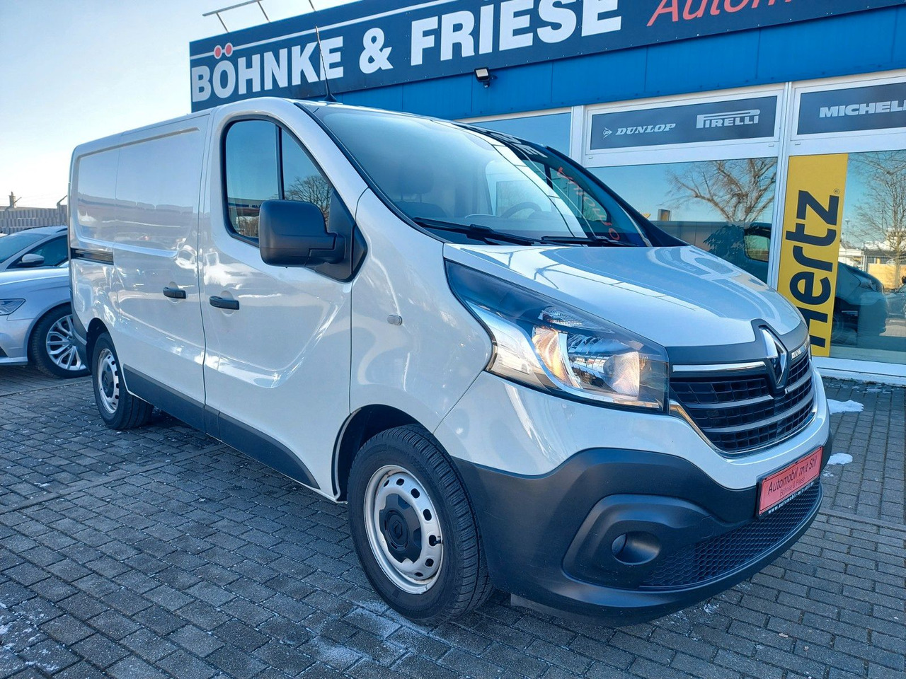 Renault Trafic Kasten L1H1 2,8t Komfort Klima Navi Tempo Renault Trafic Kasten L1H1 2,8t Komfort Klima Navi Tempo - Minibus, Putnički kombi: slika Renault Trafic Kasten L1H1 2,8t Komfort Klima Navi Tempo Renault Trafic Kasten L1H1 2,8t Komfort Klima Navi Tempo - Minibus, Putnički kombi Renault Trafic Kasten L1H1 2,8t Komfort Klima Navi Tempo Renault Trafic Kasten L1H1 2,8t Komfort Klima Navi Tempo - Minibus, Putnički kombi: slika Renault Trafic Kasten L1H1 2,8t Komfort Klima Navi Tempo Renault Trafic Kasten L1H1 2,8t Komfort Klima Navi Tempo - Minibus, Putnički kombi