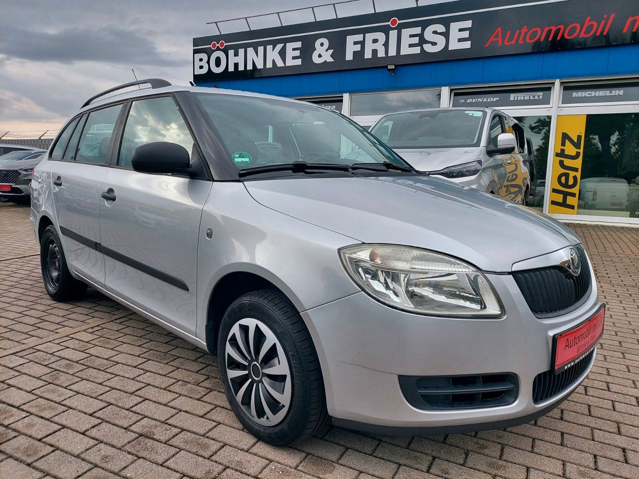 Skoda Fabia Combi Cool Edition Klima AHK - Karavan: slika Skoda Fabia Combi Cool Edition Klima AHK - Karavan Skoda Fabia Combi Cool Edition Klima AHK - Karavan: slika Skoda Fabia Combi Cool Edition Klima AHK - Karavan