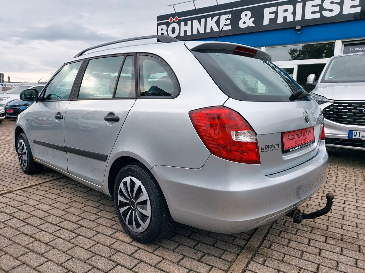 Skoda Fabia Combi Cool Edition Klima AHK - Karavan: slika Skoda Fabia Combi Cool Edition Klima AHK - Karavan Skoda Fabia Combi Cool Edition Klima AHK - Karavan: slika Skoda Fabia Combi Cool Edition Klima AHK - Karavan
