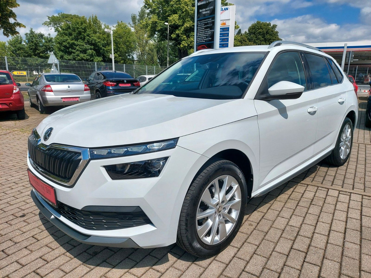 Skoda Kamiq Style LED Radar Navi DAB Sound - SUV: slika Skoda Kamiq Style LED Radar Navi DAB Sound - SUV Skoda Kamiq Style LED Radar Navi DAB Sound - SUV: slika Skoda Kamiq Style LED Radar Navi DAB Sound - SUV