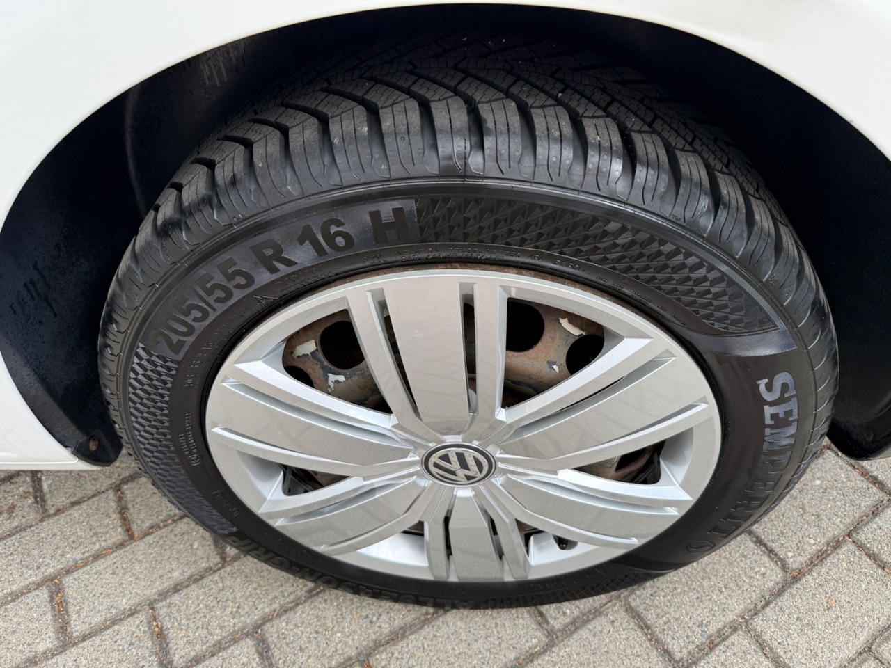 Putnički kombi Volkswagen Caddy Maxi  KastenKombi 5 SITZER KLIMAA SHZ AHK: slika Putnički kombi Volkswagen Caddy Maxi  KastenKombi 5 SITZER KLIMAA SHZ AHK
