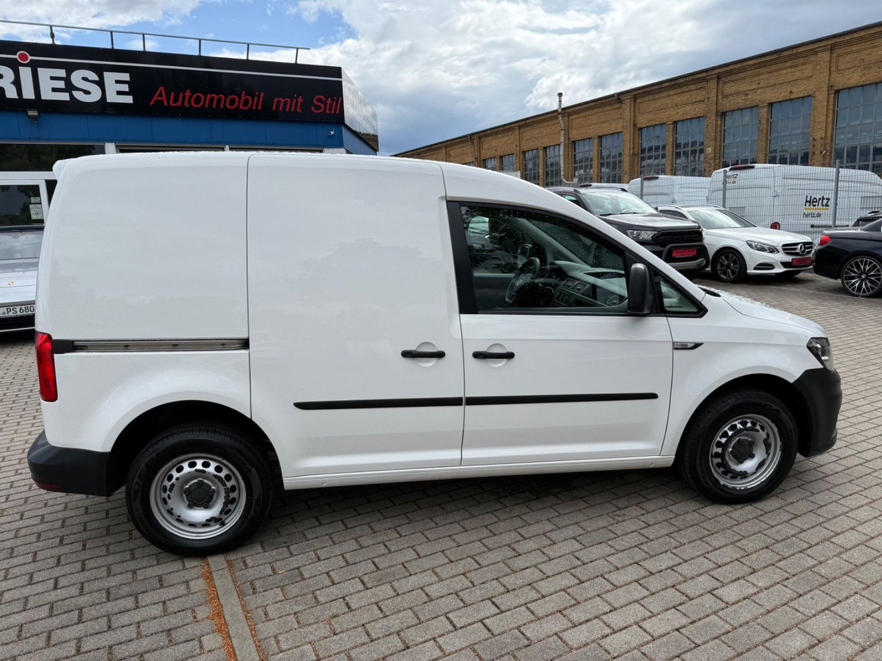 Volkswagen Caddy Nfz Kasten 4Motion KLIMA NAVI 10/25 TÜV - Putnički kombi: slika Volkswagen Caddy Nfz Kasten 4Motion KLIMA NAVI 10/25 TÜV - Putnički kombi Volkswagen Caddy Nfz Kasten 4Motion KLIMA NAVI 10/25 TÜV - Putnički kombi: slika Volkswagen Caddy Nfz Kasten 4Motion KLIMA NAVI 10/25 TÜV - Putnički kombi