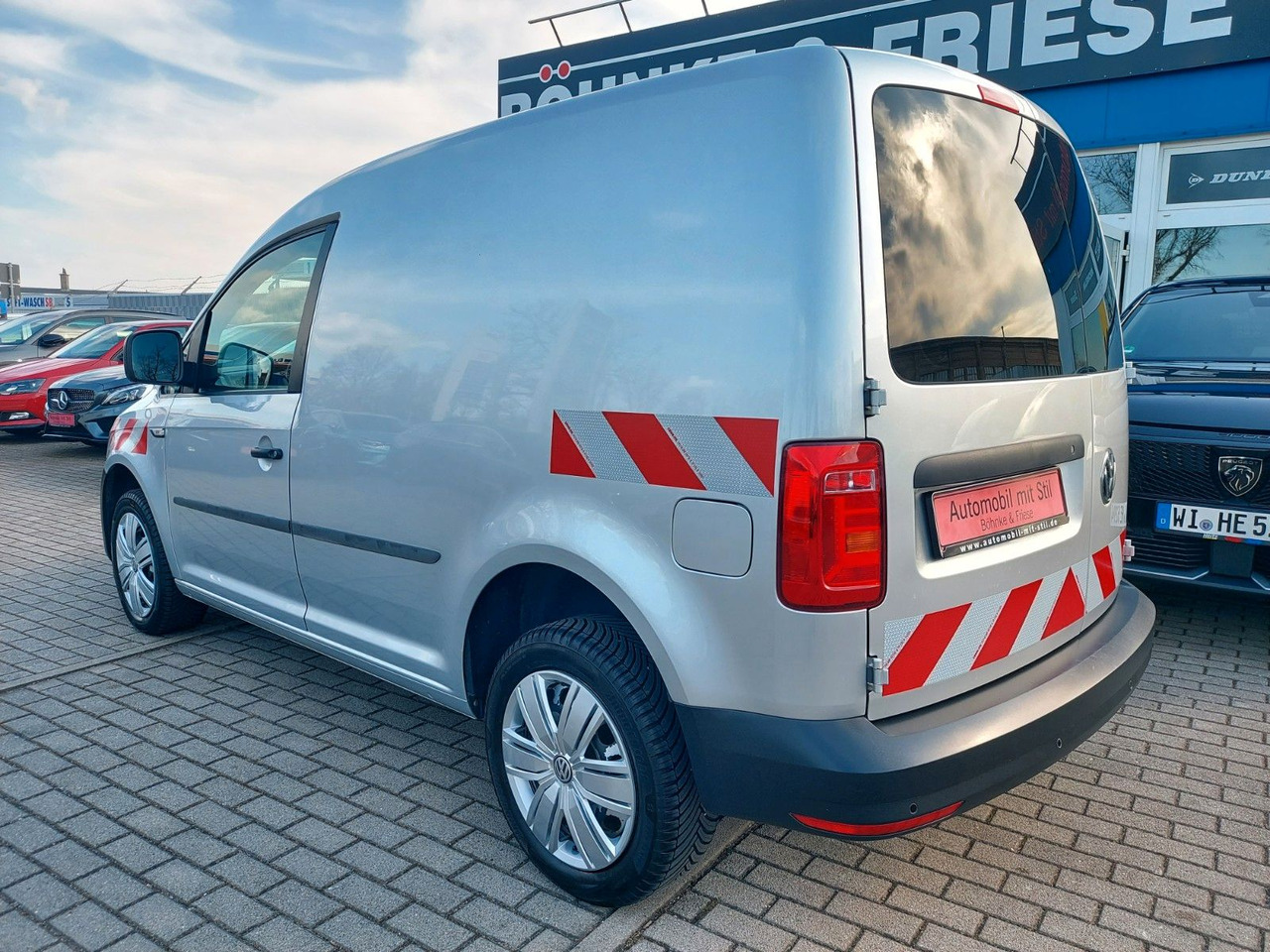 Putnički kombi Volkswagen Caddy Nfz Kasten BMT 4Motion Navi Klima Standhei: slika Putnički kombi Volkswagen Caddy Nfz Kasten BMT 4Motion Navi Klima Standhei