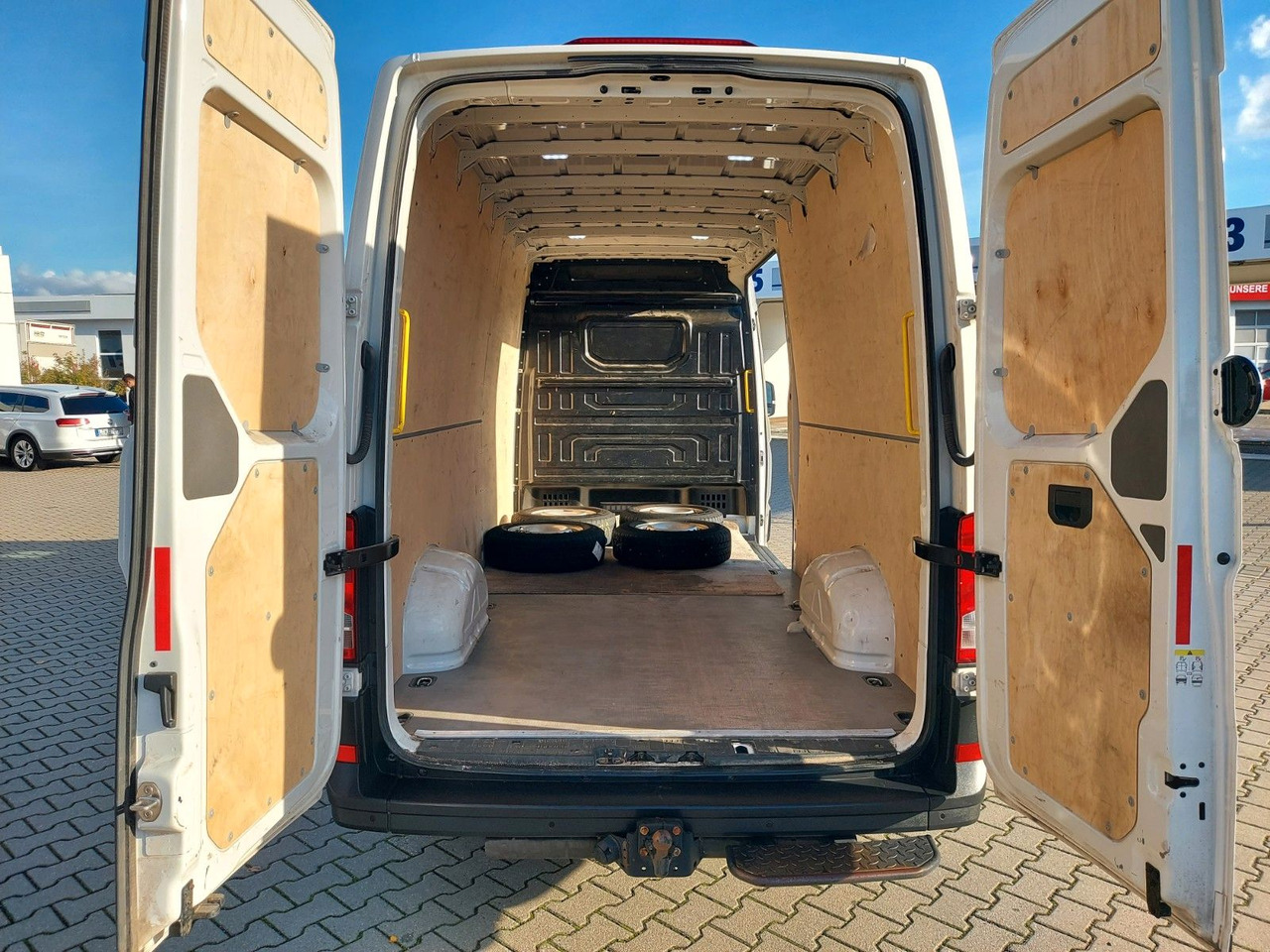 Volkswagen Crafter Kasten 35 EcoProfi Hochdach MAXI KLIMAA - Putnički kombi: slika Volkswagen Crafter Kasten 35 EcoProfi Hochdach MAXI KLIMAA - Putnički kombi Volkswagen Crafter Kasten 35 EcoProfi Hochdach MAXI KLIMAA - Putnički kombi: slika Volkswagen Crafter Kasten 35 EcoProfi Hochdach MAXI KLIMAA - Putnički kombi