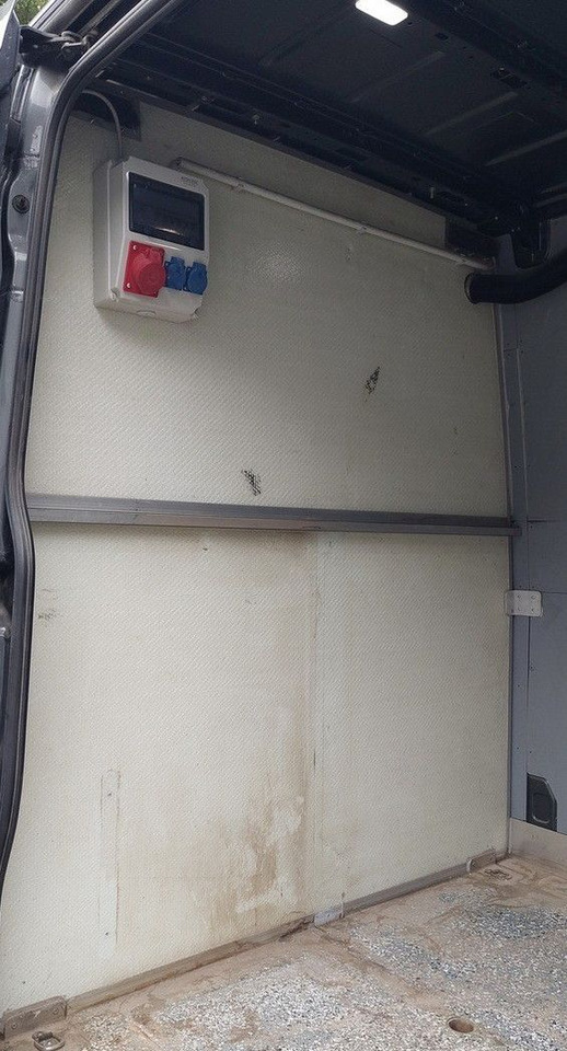 Putnički kombi Volkswagen Crafter Kasten 35 M Lang Hochdach DSG LED AHK: slika Putnički kombi Volkswagen Crafter Kasten 35 M Lang Hochdach DSG LED AHK Putnički kombi Volkswagen Crafter Kasten 35 M Lang Hochdach DSG LED AHK: slika Putnički kombi Volkswagen Crafter Kasten 35 M Lang Hochdach DSG LED AHK