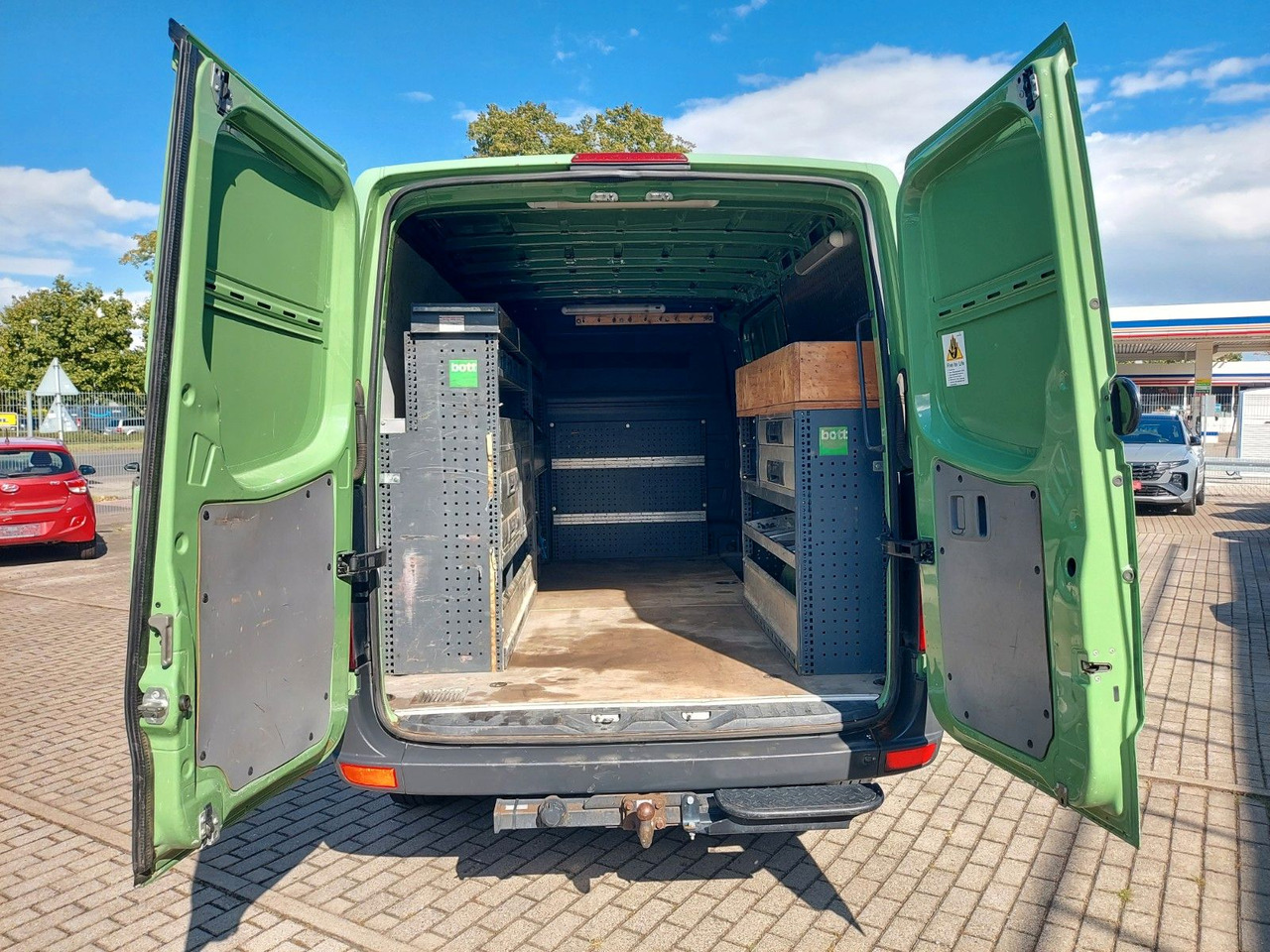 Volkswagen Crafter Kasten 35 mittel L2H1 Klima Standheiz. - Putnički kombi: slika Volkswagen Crafter Kasten 35 mittel L2H1 Klima Standheiz. - Putnički kombi Volkswagen Crafter Kasten 35 mittel L2H1 Klima Standheiz. - Putnički kombi: slika Volkswagen Crafter Kasten 35 mittel L2H1 Klima Standheiz. - Putnički kombi