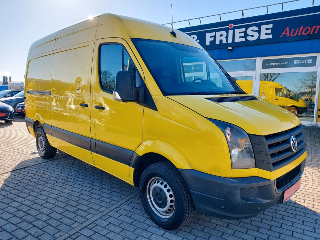 Volkswagen Crafter Kasten 35 mittel L2H2 Hochdach KLIMA AHK - Furgon: slika Volkswagen Crafter Kasten 35 mittel L2H2 Hochdach KLIMA AHK - Furgon Volkswagen Crafter Kasten 35 mittel L2H2 Hochdach KLIMA AHK - Furgon: slika Volkswagen Crafter Kasten 35 mittel L2H2 Hochdach KLIMA AHK - Furgon