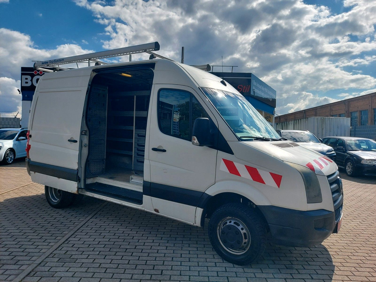 Volkswagen Crafter Kasten 50 mittel lang L2H2 Hoch Standhei - Furgon: slika Volkswagen Crafter Kasten 50 mittel lang L2H2 Hoch Standhei - Furgon Volkswagen Crafter Kasten 50 mittel lang L2H2 Hoch Standhei - Furgon: slika Volkswagen Crafter Kasten 50 mittel lang L2H2 Hoch Standhei - Furgon