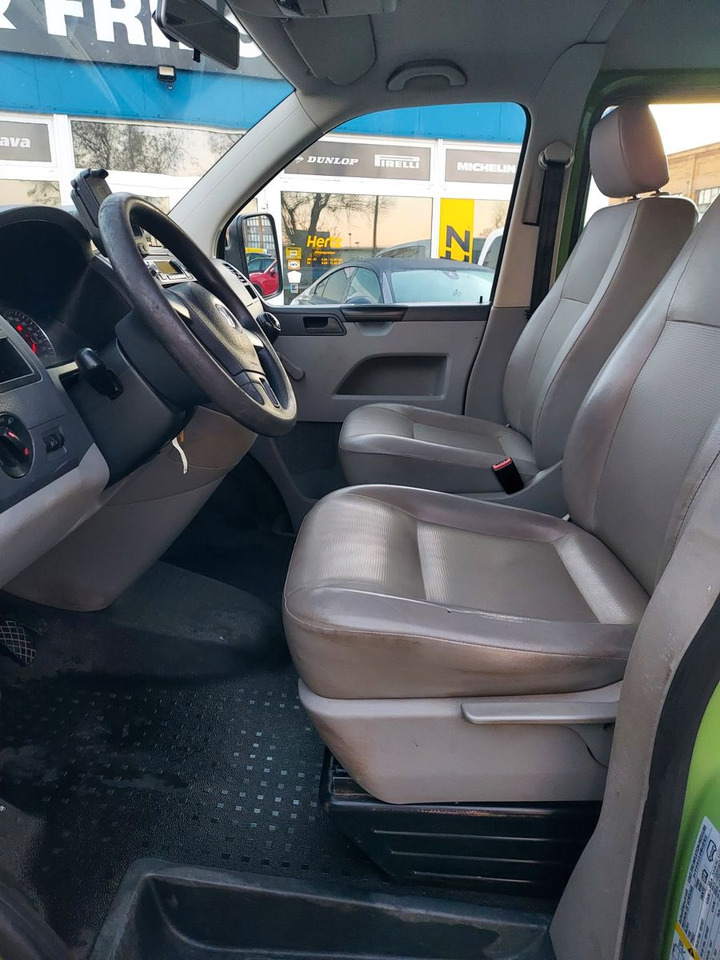 Dostavno vozilo s ravnom platformom, Dostavno vozilo s dvostrukom kabinom Volkswagen T5 Transporter Pritsche Doppelkabine: slika Dostavno vozilo s ravnom platformom, Dostavno vozilo s dvostrukom kabinom Volkswagen T5 Transporter Pritsche Doppelkabine Dostavno vozilo s ravnom platformom, Dostavno vozilo s dvostrukom kabinom Volkswagen T5 Transporter Pritsche Doppelkabine: slika Dostavno vozilo s ravnom platformom, Dostavno vozilo s dvostrukom kabinom Volkswagen T5 Transporter Pritsche Doppelkabine