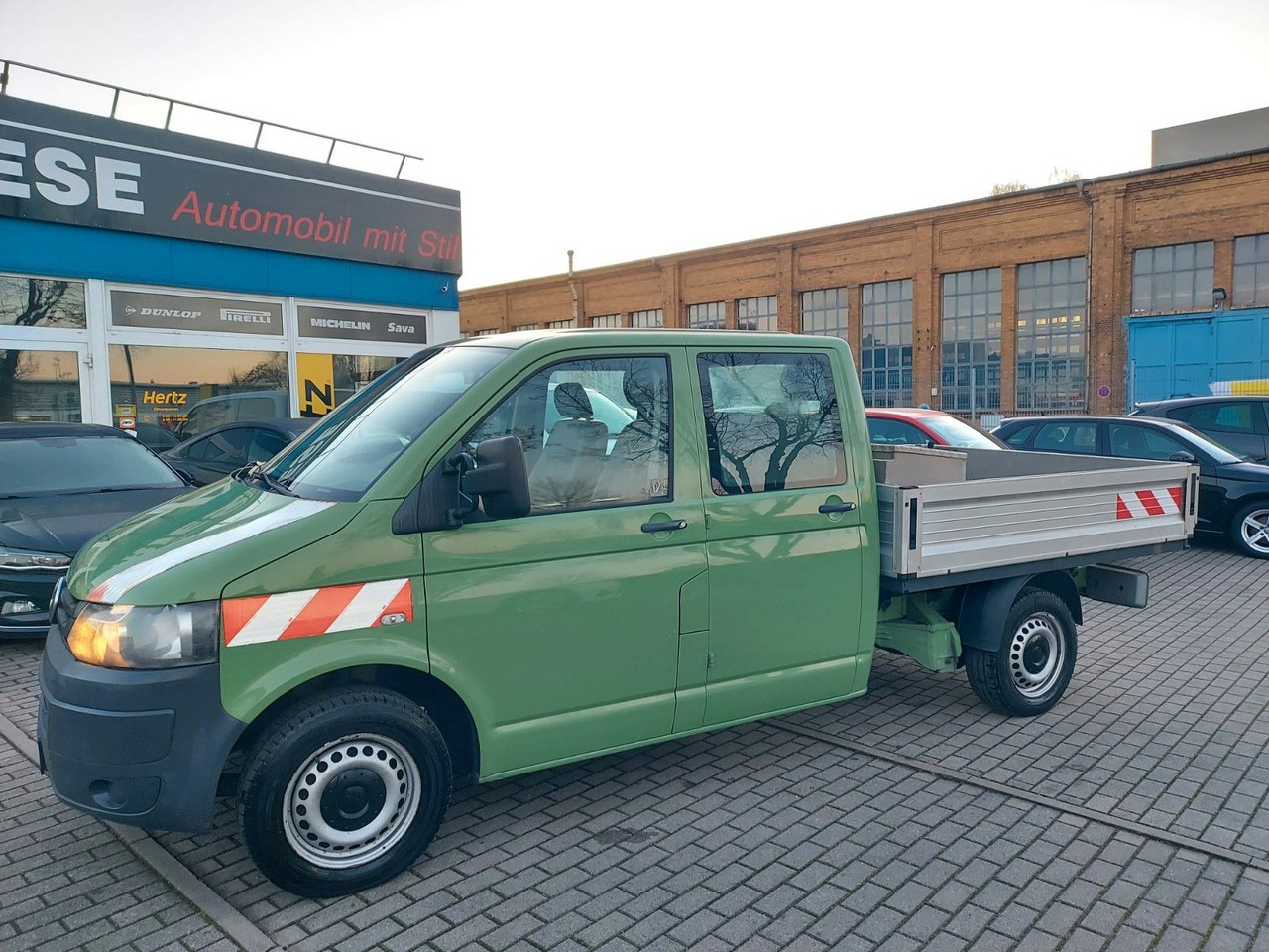 Dostavno vozilo s ravnom platformom, Dostavno vozilo s dvostrukom kabinom Volkswagen T5 Transporter Pritsche Doppelkabine: slika Dostavno vozilo s ravnom platformom, Dostavno vozilo s dvostrukom kabinom Volkswagen T5 Transporter Pritsche Doppelkabine Dostavno vozilo s ravnom platformom, Dostavno vozilo s dvostrukom kabinom Volkswagen T5 Transporter Pritsche Doppelkabine: slika Dostavno vozilo s ravnom platformom, Dostavno vozilo s dvostrukom kabinom Volkswagen T5 Transporter Pritsche Doppelkabine