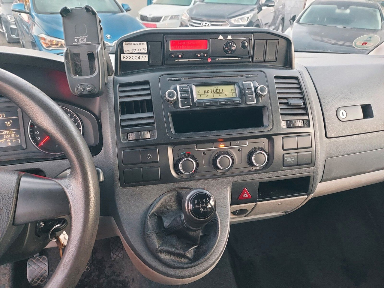 Dostavno vozilo s ravnom platformom, Dostavno vozilo s dvostrukom kabinom Volkswagen T5 Transporter Pritsche Doppelkabine: slika Dostavno vozilo s ravnom platformom, Dostavno vozilo s dvostrukom kabinom Volkswagen T5 Transporter Pritsche Doppelkabine Dostavno vozilo s ravnom platformom, Dostavno vozilo s dvostrukom kabinom Volkswagen T5 Transporter Pritsche Doppelkabine: slika Dostavno vozilo s ravnom platformom, Dostavno vozilo s dvostrukom kabinom Volkswagen T5 Transporter Pritsche Doppelkabine