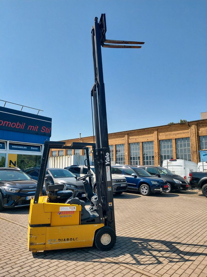 Yale Stapler ERP16ATF E1980 48Volt 1550kg - Električni viličar: slika Yale Stapler ERP16ATF E1980 48Volt 1550kg - Električni viličar Yale Stapler ERP16ATF E1980 48Volt 1550kg - Električni viličar: slika Yale Stapler ERP16ATF E1980 48Volt 1550kg - Električni viličar